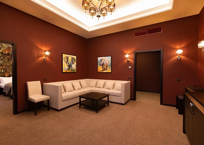 Tsunami Spa Hotel Дніпро